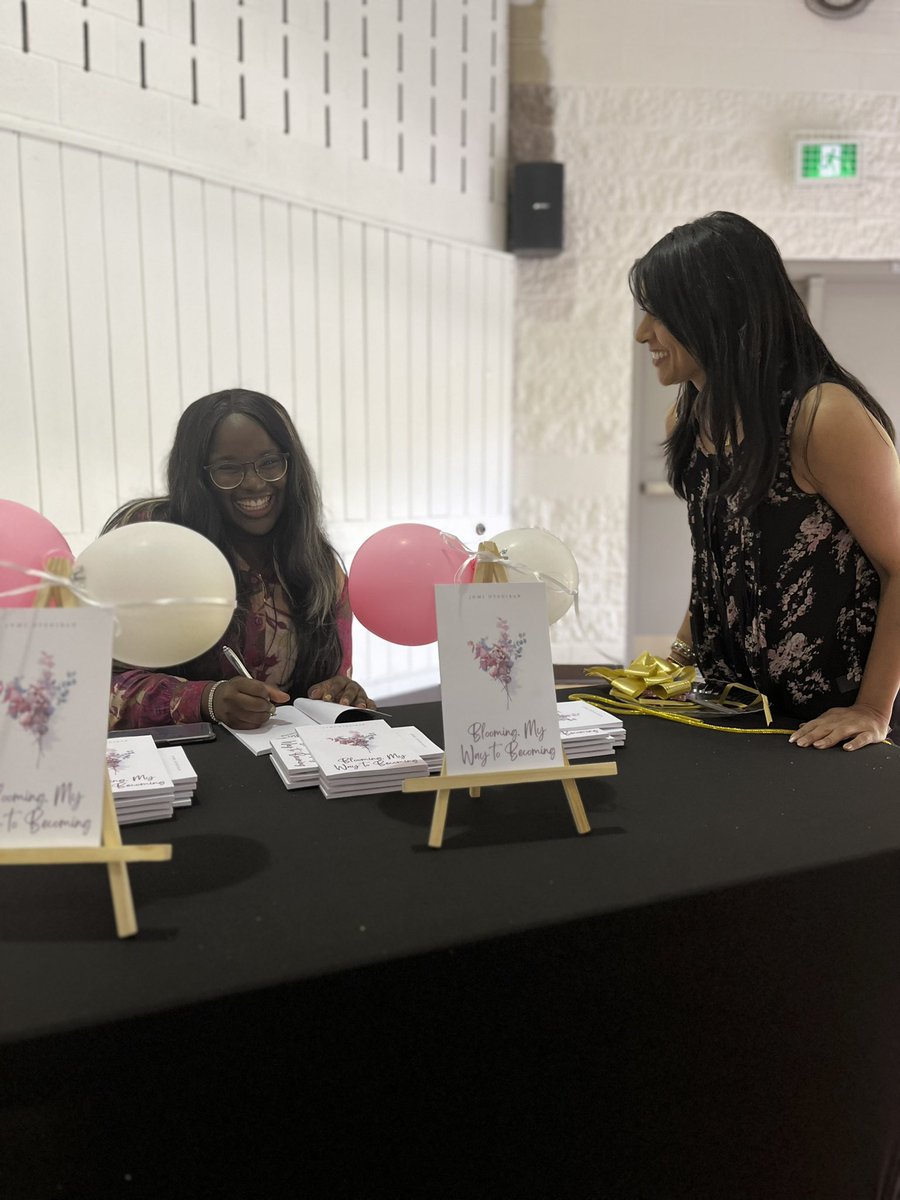 BardishKW's tweet photo. Jomi told me that in Grade 10 she wrote a poem, “Just A Young Black Girl”.
Fast forward 2 years, now recent high school graduate, Jomi Oyediran, published her poetry book, “Blooming – My Way to Becoming”.
 
Miss Jomi, congrats on your Book Launch &amp; your scholarship from @HowardU. https://t.co/qXRLUaCDd2