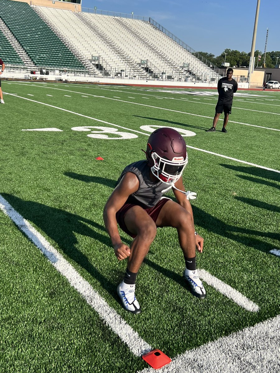 SkeeterRecruits's tweet photo. Young bucks getting in work! #DFAM #LICKBACKTOUR #BACK2BI3NESS https://t.co/pO0CBH8pPL