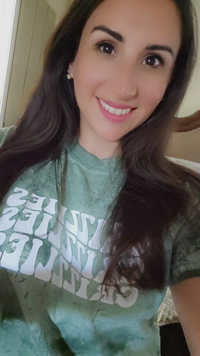 A bitter sweet feeling today as I didn't return back to my Benfer Family🧡💙 I began my new position as the 5th grade Math MCL at Greenwood Forest Elementary🐻🐾 I am excited for my new adventure in this role &amp; home 💚💛So, here's to day 1 of embracing all things green and gold🥰