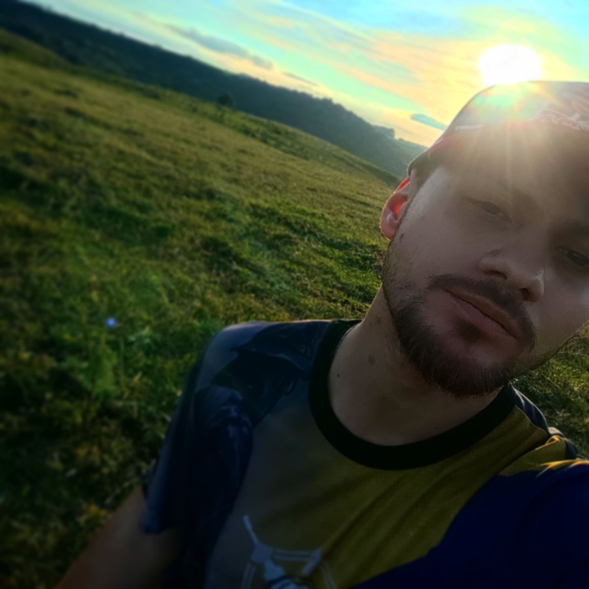 donidazeras's tweet photo. #NewProfilePic
Até parece que é do campo, só que não https://t.co/n910oEL2dC