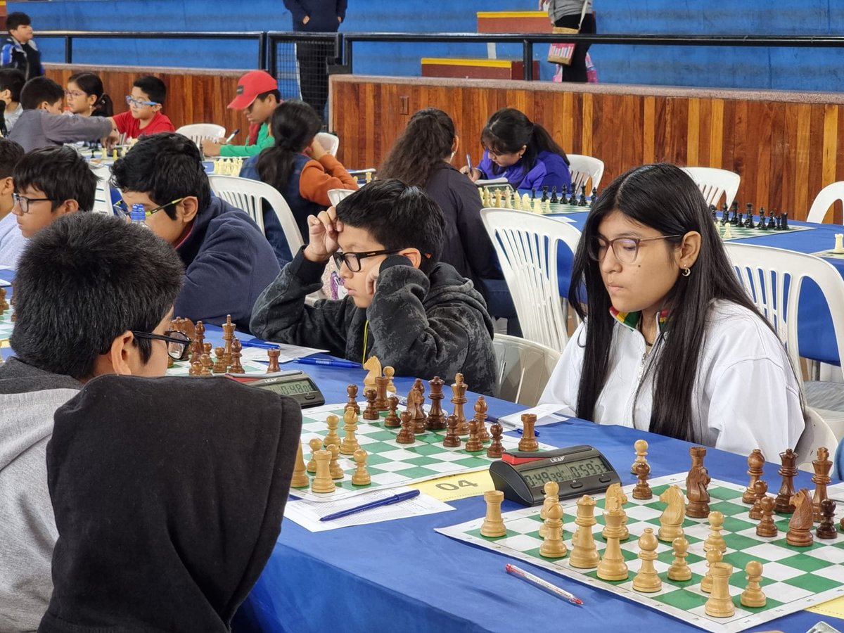ChesskidES's tweet photo. Desde Lima, Perú donde se realiza el XIV Festival Internacional de Ajedrez Claretiano 2023 con más de 500 ajedrecistas♟️👌

@ChessKidcom #chesskides https://t.co/1lfqjL8mXW