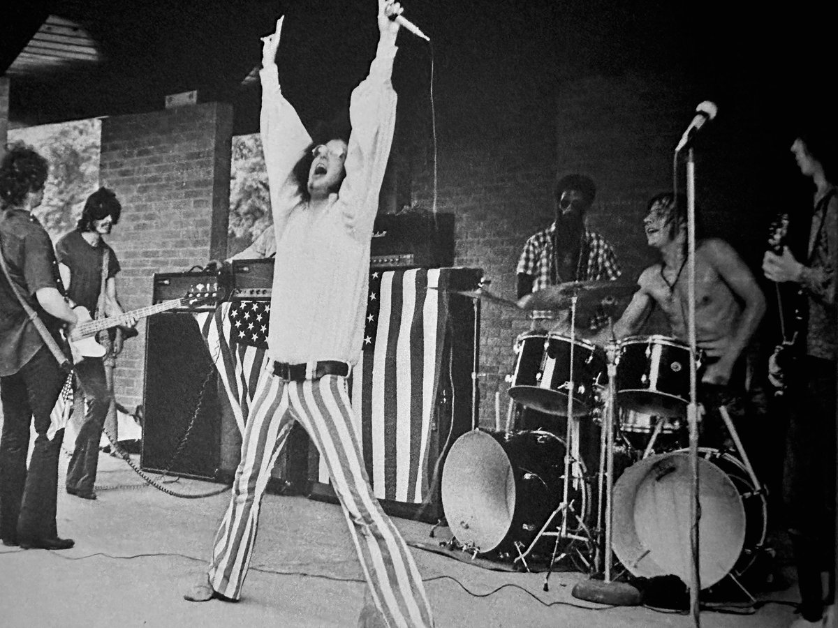 signsofrevolt's tweet image. The #MC5 photographed by #LenISinclair from her fabulous book of photos from the last 60s/early 70s #Detriot counter culture ‘Motor City Underground’