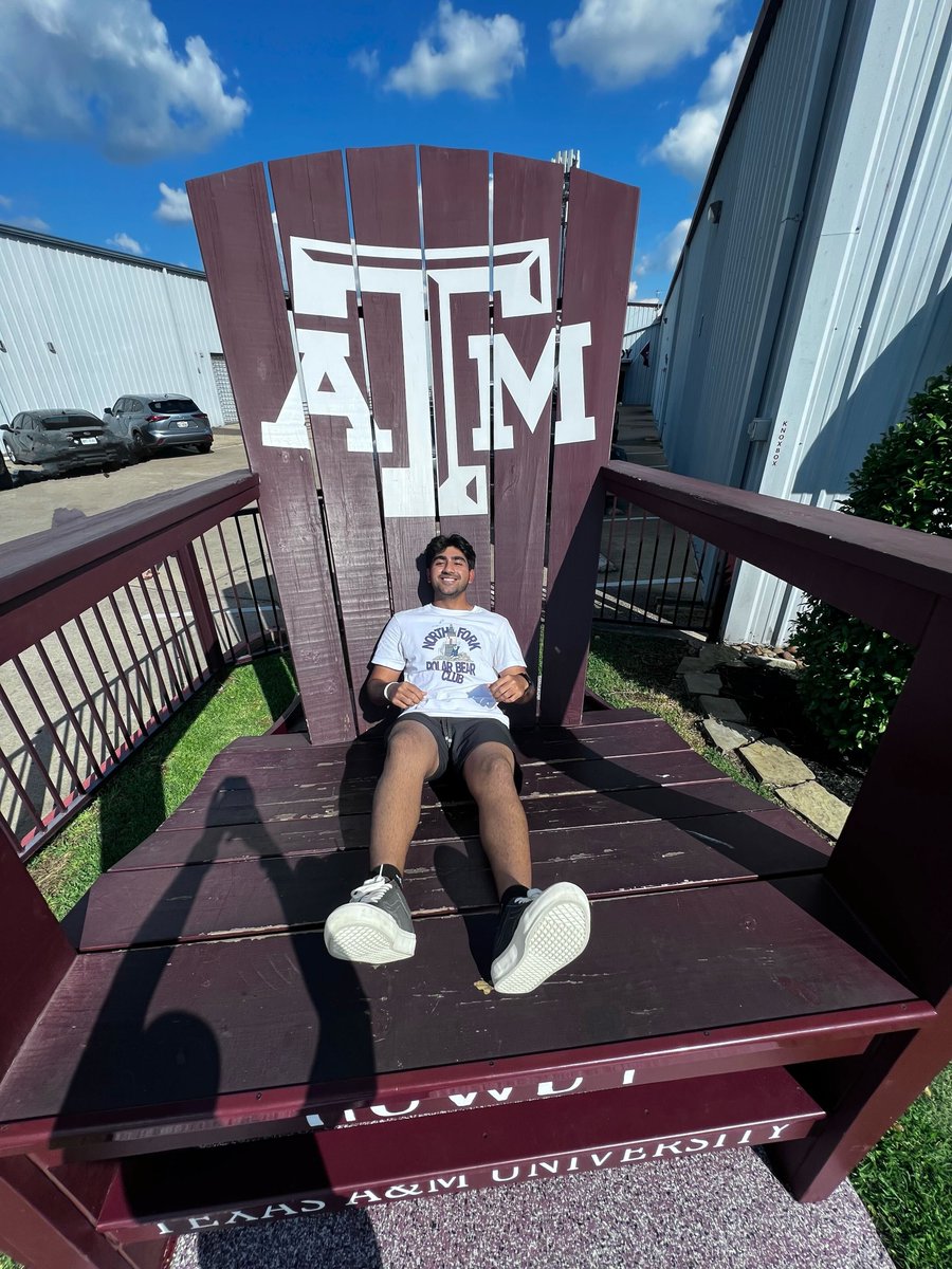 Muhammad Wadiwala is a freshman at Texas A&M University with a major in Electrical Engineering. He is currently troubleshooting networking systems for the International Space Station. Learn more about Muhammad on Instagram @nasajscstudents