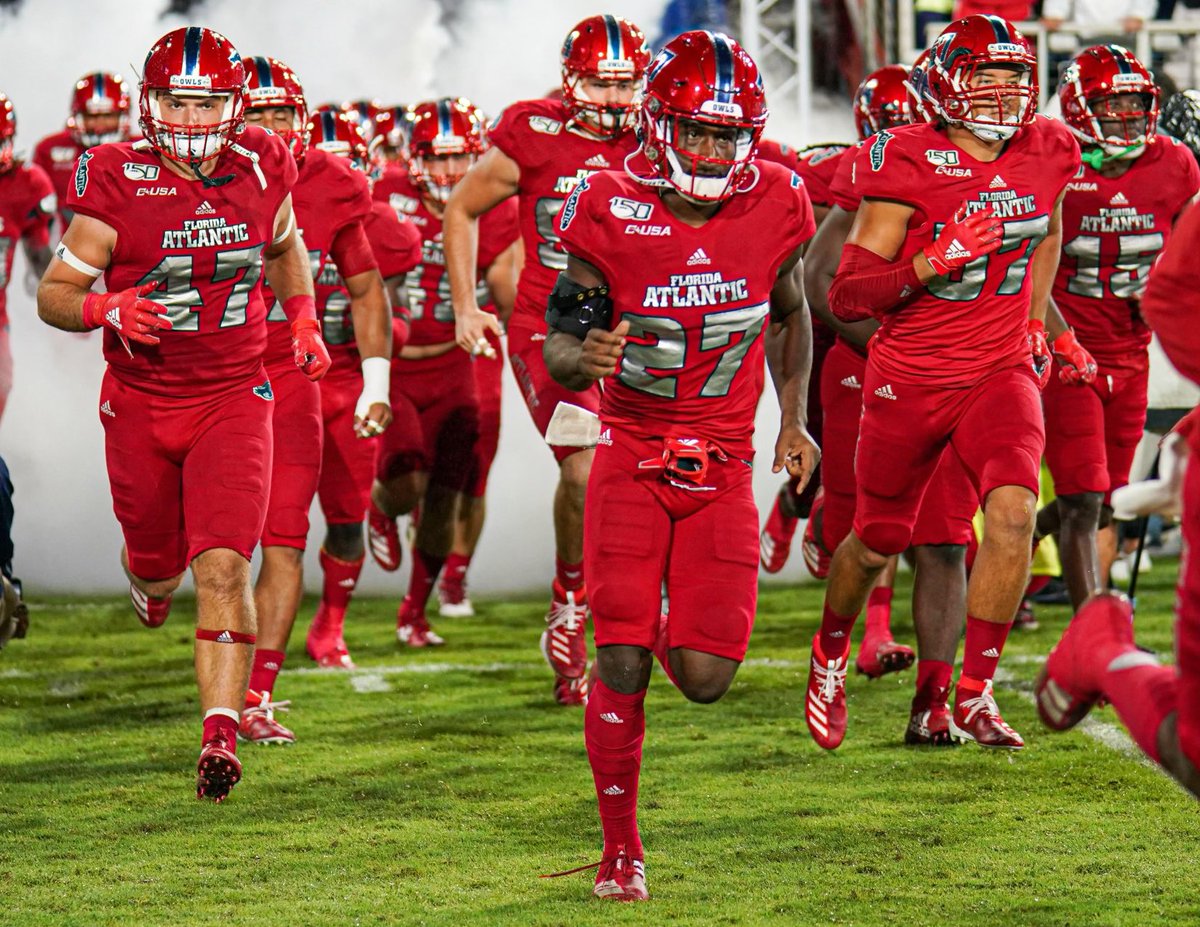 After good chat with @CoachRoc I am Extremely Grateful to have received an offer from Florida Atlantic University #GoOwls I'm thankful for this Blessing #AGTG and I'm looking forward to the Opportunity to earn a re-offer next year #KeepImproving #Work @CoachCBell26 @4Warinner…