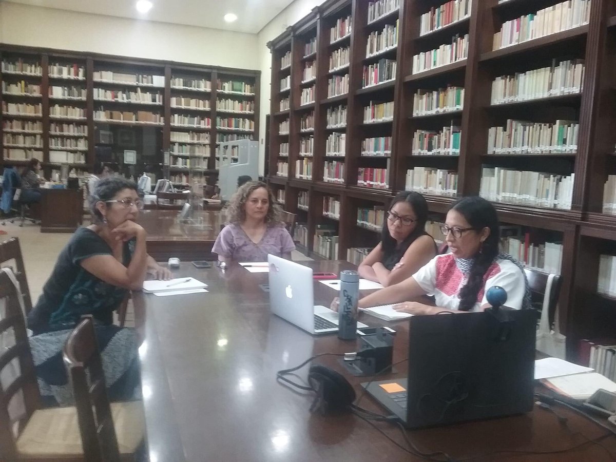 RuiOaxaca's tweet photo. Como parte del balance del IX Foro Itinerante y preparando próximas actividades de la Red de Unidades de Información de Oaxaca - #RUIO, hoy tuvimos reunión en formato híbrido.
#bibliotecas #oaxaca https://t.co/a6OJOmTZJ2