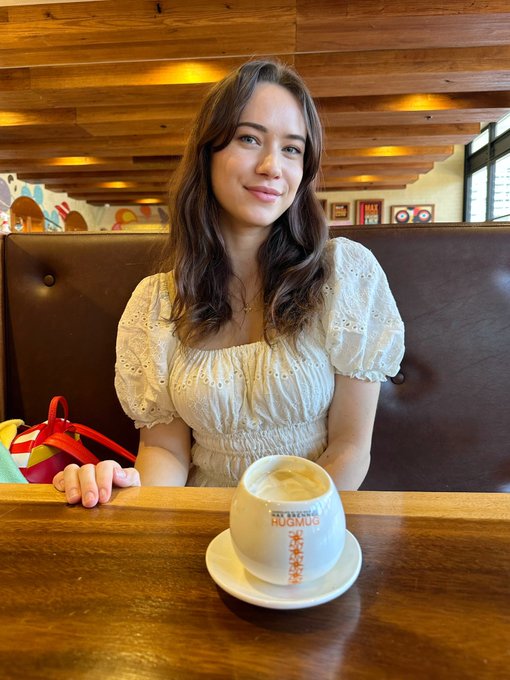 You are the most interesting thing to me on our date until my food arrives 🤭😅 https://t.co/AEnTkX1Wc