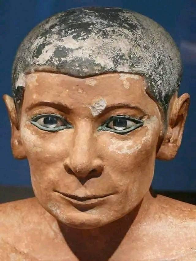 يا ملكة كيلوباترا أنا مش كاسد إني المسك أصلًا
