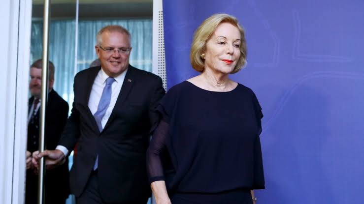 madameshawshank's tweet photo. « Granted.. watching Opposition members laughing over more news of #RobodebtVictims was gut-wrenching.. but showing it is your job!«
#ScottMorrison
#Robodebt
#RobodebtRC
#LiberalParty
#protection
#auspol
@abcnews 👇 https://t.co/dkTQ3SxfH0