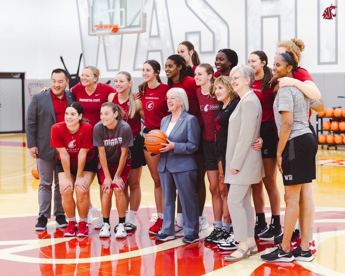 WSU Cougar Women's 🏀 tweet media