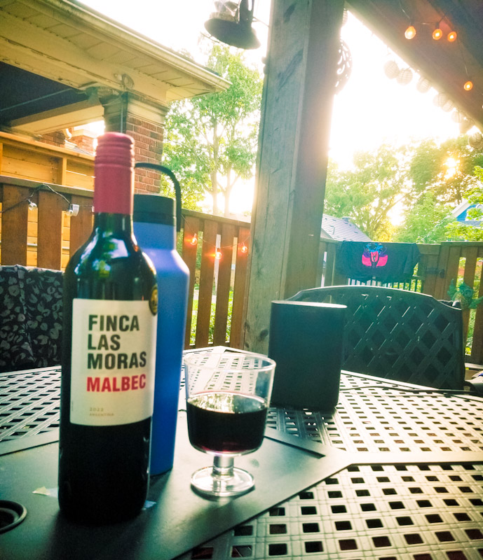 lmariejackson74's tweet photo. After weeks and weeks of rehearsing, organizing sets, writing chord charts, admin stuff and finally live sets.....it's time for this π
#postfestival #chillout #vino #decktime #summertunes #satelitteradio https://t.co/1suC635fNp