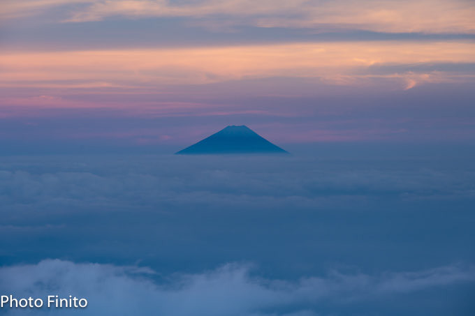 FinitoYamaguchi's tweet photo. #風景写真 #landscape #landscapephotography #naturephotography #hiking #trekking #ハイキング #トレッキング #八ヶ岳 #yatsugatake #赤岳 #mtakadake #akadake #赤岳頂上山荘 #夕焼け #山の夕焼け #sunset #富士山 #fujisan #mtfuji #mtfujisan #雲海 #seacloud https://t.co/KjuabOt08U