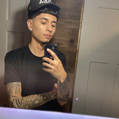 omarfromda71139's tweet photo. #NewProfilePic https://t.co/9kWBVBXPGW