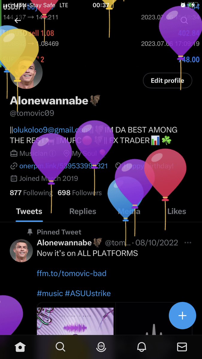 tomovic09's tweet photo. I got balloons 🎈❤️ https://t.co/M39gKXLpIw