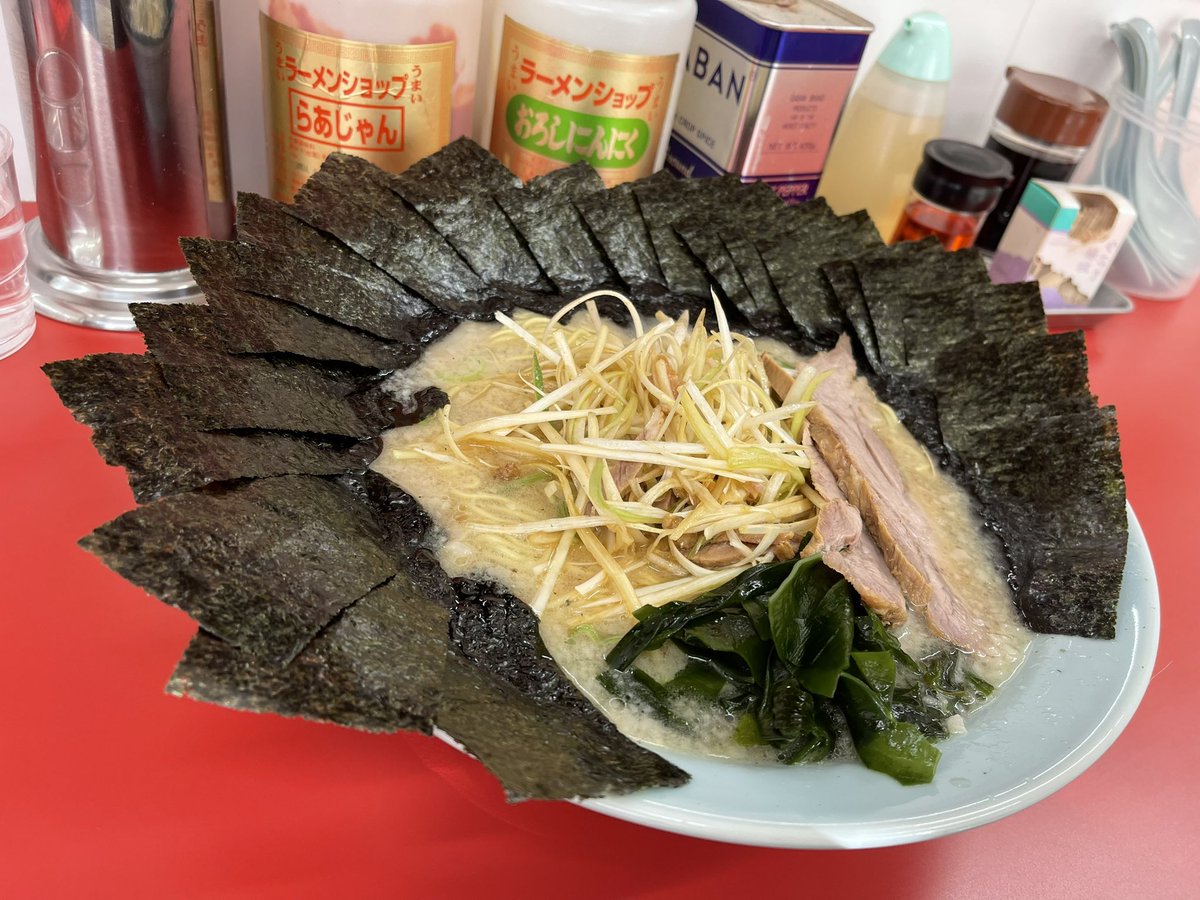 たとえ500マイル離れても
海苔が来てまた心は求め合うのさ🩵
ラーメンﾁｭｳ 海苔ダブル ネギTP コイカタオオメ🩵
 #ラーメンショップ東大竹店 #朝ラーショ東大竹