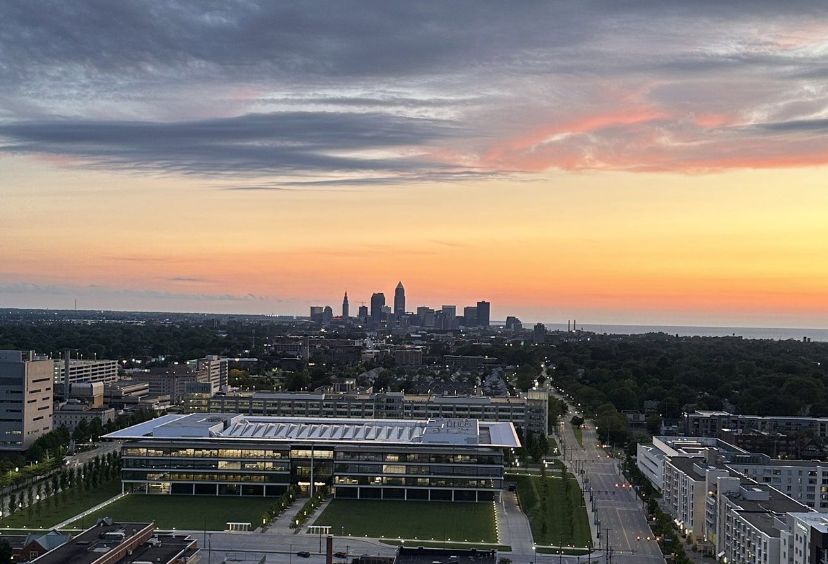 Matt Rosenthal (@mattrosenthal07) on Twitter photo Beautiful sunset view of <a href="/CWRUSOM/">CWRU School of Medicine</a> <a href="/ClevelandClinic/">Cleveland Clinic</a> Health Education Campus! Beautiful sunset view of <a href="/CWRUSOM/">CWRU School of Medicine</a> <a href="/ClevelandClinic/">Cleveland Clinic</a> Health Education Campus!