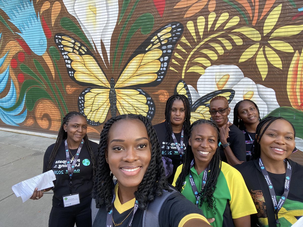 MLeeCain's tweet photo. Team #19 This is a mural inspired by Mexican Artist Diego Rivera @ParticipateLrng #UnitingOurWorld #PLOrientation2023 https://t.co/TtyiELtLOC