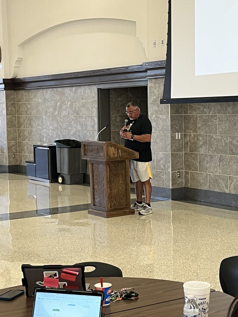 Coach Graves tweet media