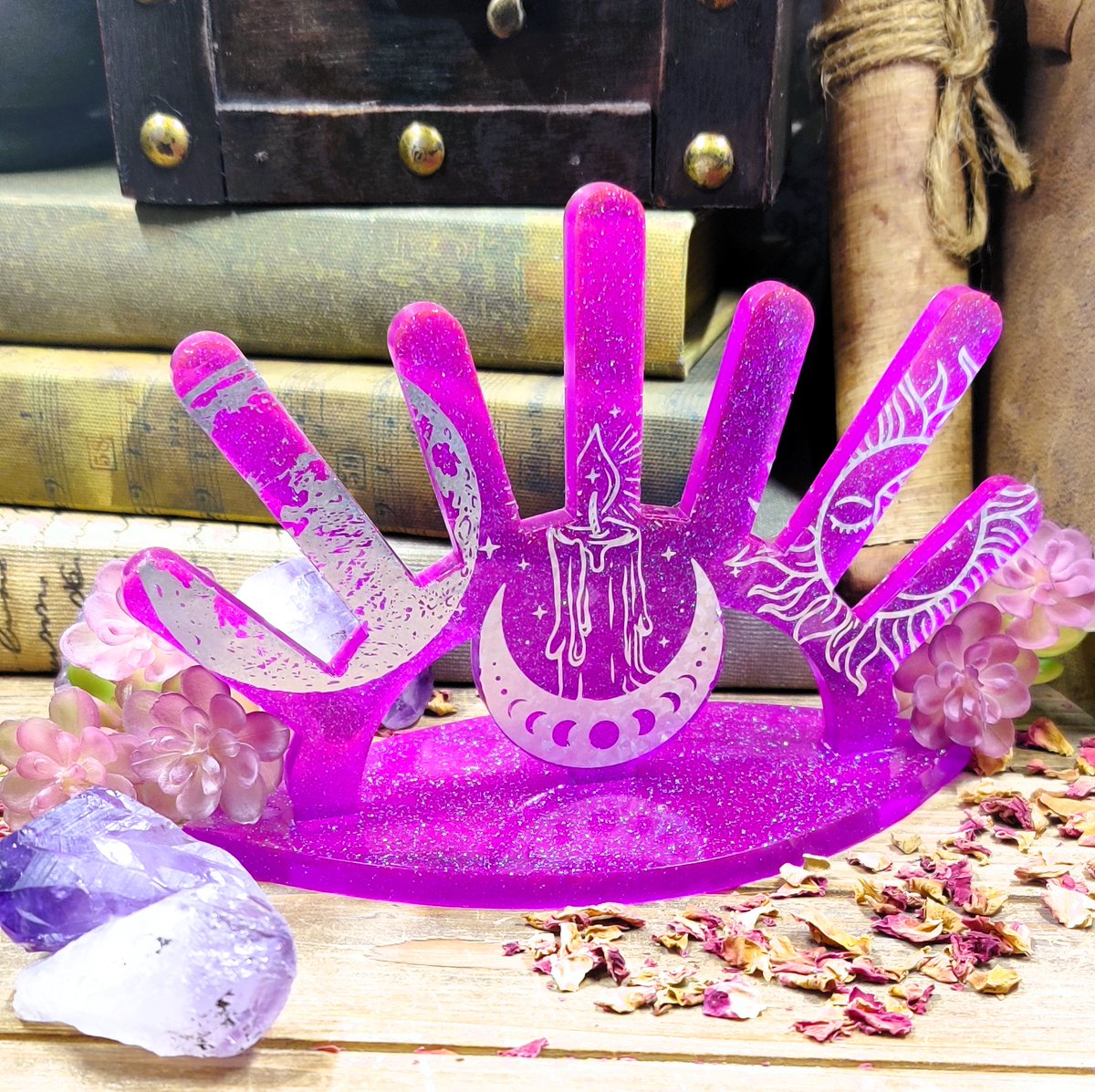 tdarkprimordial's tweet image. 💎 Tired of losing or misplacing your precious rings? Let our brand new Ring Organizer come to the rescue! With multiple slots, it keeps your beloved rings safe, secure, and beautifully displayed. 🙌

#RingDisplay
#NewEtsyListing
#RingOrganizer
#ResinCreations