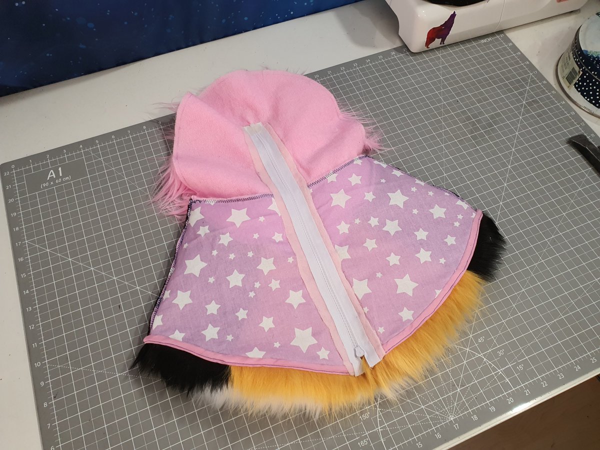 factory_wolf's tweet photo. #fur #fauxfur #suit #furry #fursuit #fursuits #fursuiting #fursuitmaker #costume #handmade #wip #workinprogress #fursuitwip #sewing #fursuitmask #fursuitsofinstagram #fursuitphoto #wolffactory https://t.co/s8t8m0j32V