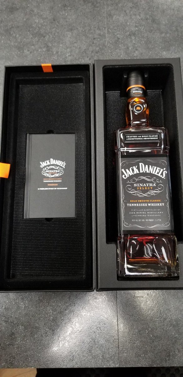 MadMaceGaming's tweet photo. Got three bottles of #JackDaniels #SinatraSelect in at my store.
$169.99 to those interested. https://t.co/x5U6SwAtPF