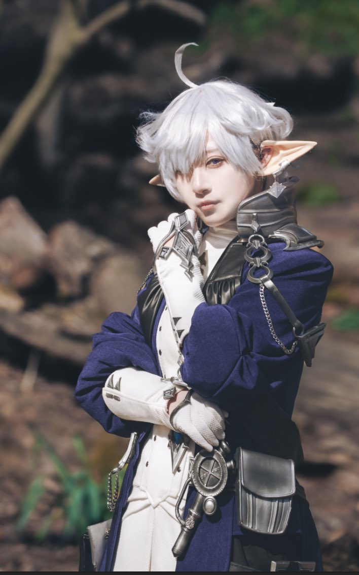 Bigbonefatty's tweet photo. I dunno why my Alphinaud cosplay looks kinda gay, but okay
#ffxivcosplay https://t.co/7f4yCBW1lc