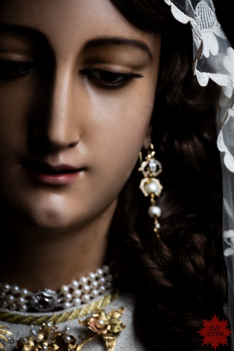 Título: Al despertar
Hermandad: <a href="/RociodeMalaga/">Cofradía del Rocío</a> 
#Málaga #CofradíasMLG #CofradíasAND