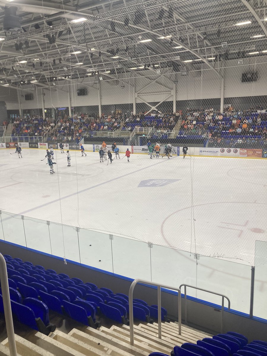 crosscheckuk's tweet photo. Down at @SteeldogsIHC training showing support for the club. https://t.co/gmmMjMbkiu