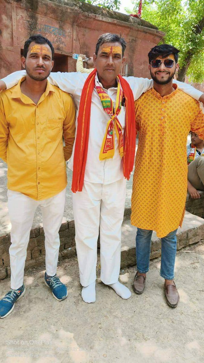 Devprak35845985's tweet photo. हमारे गांव के शेर! हमारे बच्चे!#birthday @RamChandra44410 @vedic_sanatanii #BoycottCostaCoffee @govindaahuja21 @GovindSChauhan0 @gnshuklabjp @dtripathi264 @KashiTiwari6 #bjpmandalprabhari @BJP4Amethi https://t.co/bwiChC8wci