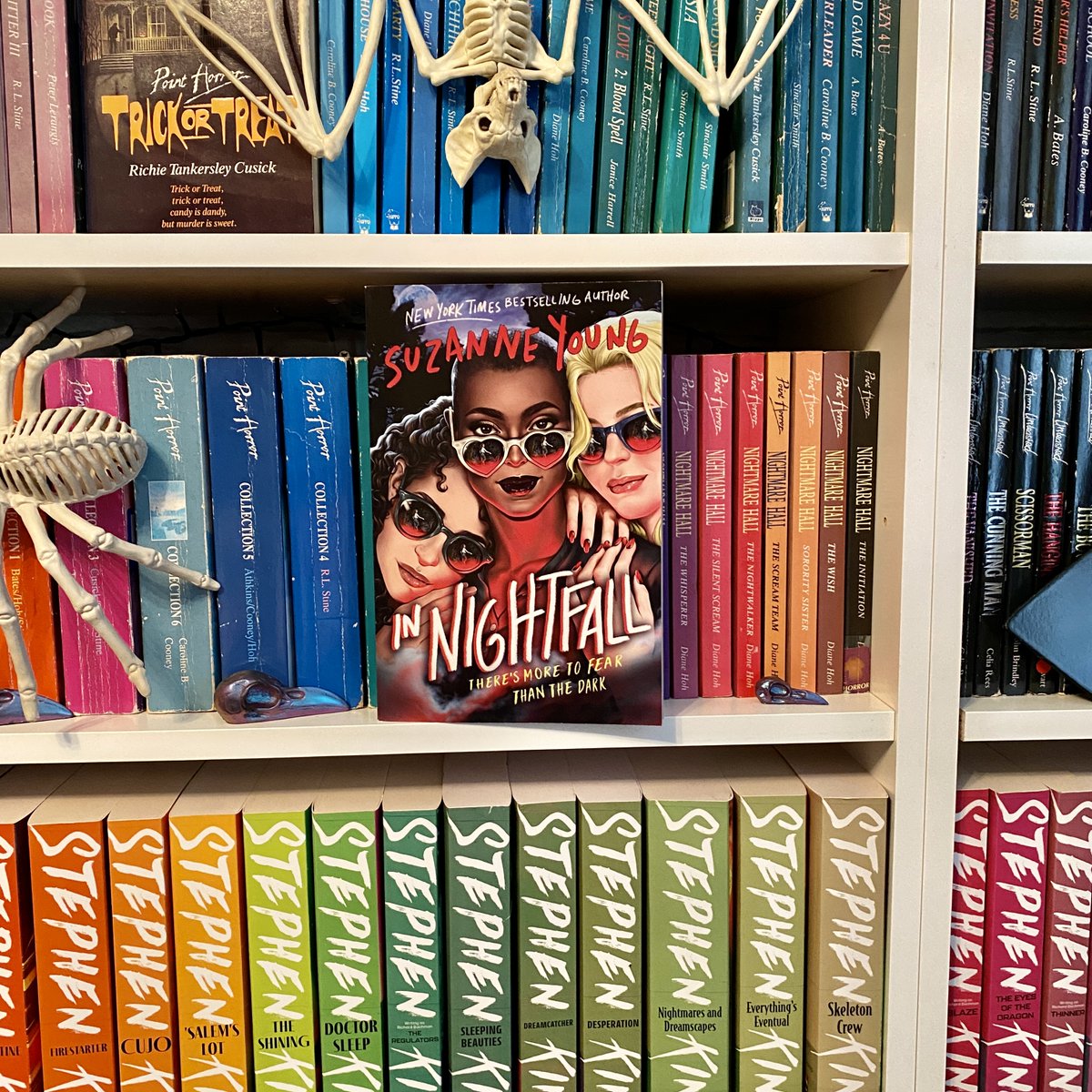 I'm so excited to talk about In Nightfall by @suzanne_young during the livestream tonight with Erin Megan, <a href="/ridiculousmanda/">Ridiculous Amanda</a> and @vadania82 from the brilliant <a href="/fictionalhangov/">Fictional Hangover (UPDATES ONLY)</a> podcast.

Set a reminder here to join us at 7:30pm BST: youtube.com/live/bpOH4pHRt…...