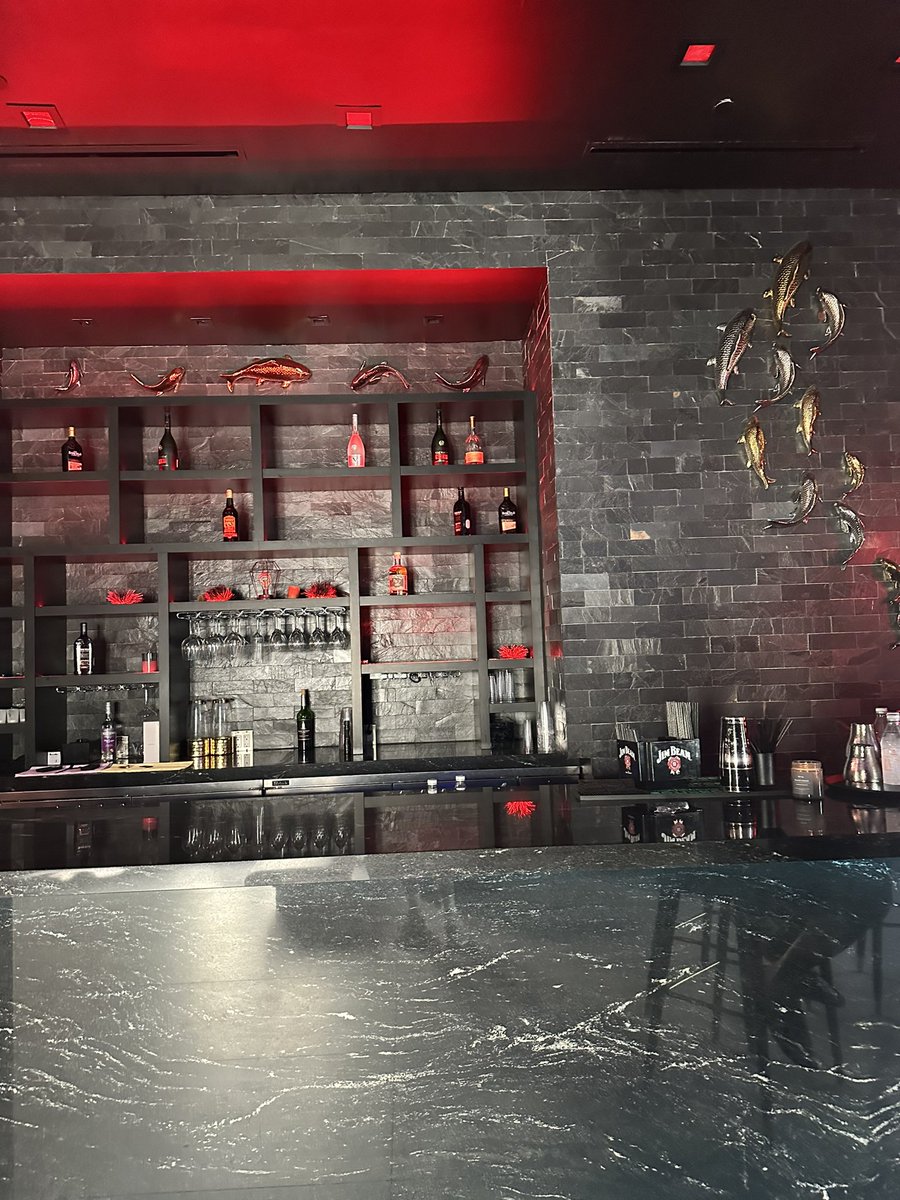 Miami Sushi Club tweet media