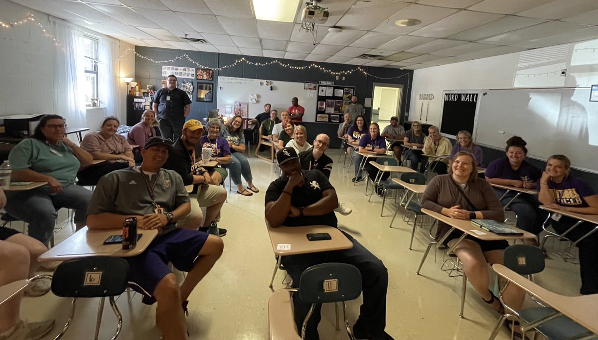 🖤🖤🖤 TEAM BLACK 🖤🖤🖤
<a href="/SmyrnaBulldog/">Smyrna Bulldog</a> #OnlyOneSHS #TeamBlack