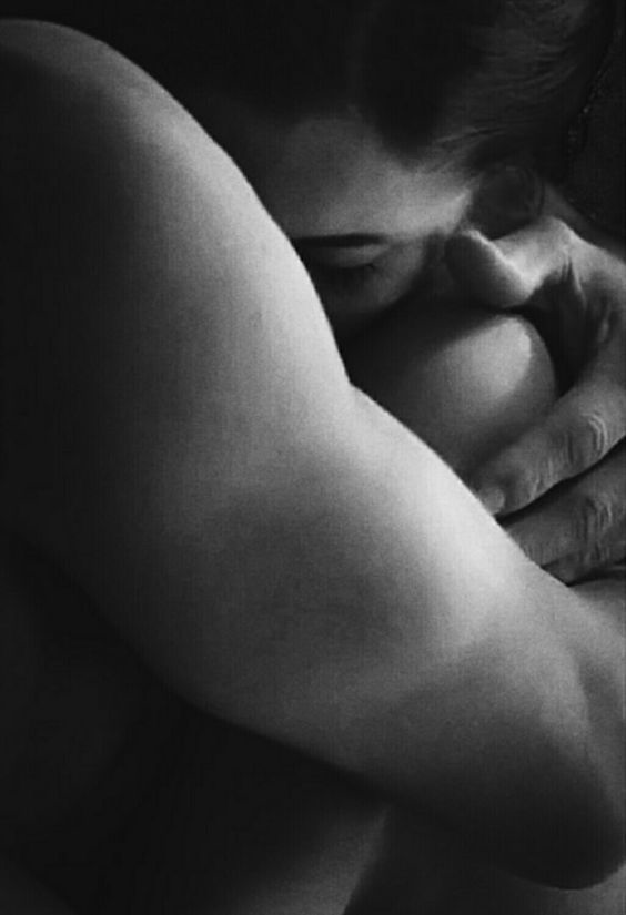 Safe in my arms 💕