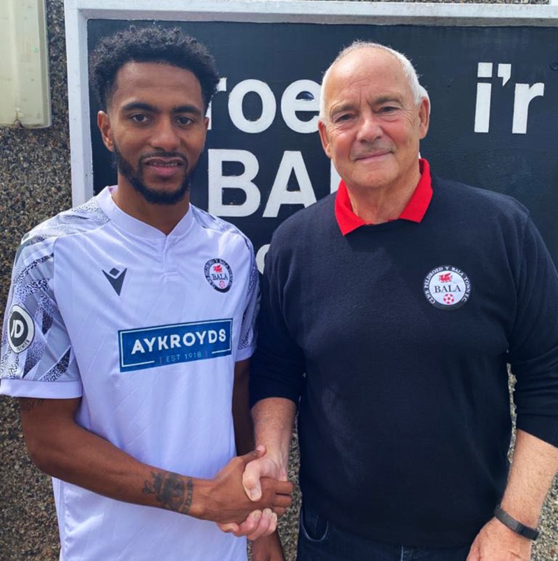 BalaTownFC's tweet photo. ✍️| Bala Town Football Club are delighted to announce the signing of 23 year old Forward Ryan Rogers from Sandbach United!

Croeso i Faes Tegid Ryan!

#Lakesiders