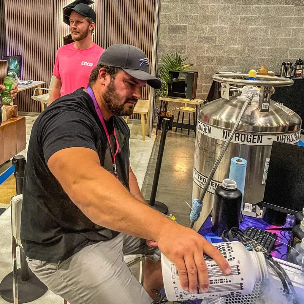 Allen Golibersuch (@splaveoc) on Twitter photo Good enough for liquid nitrogen good enough for ice water. Lttstore.com am I doing this right? 😂😂 <a href="/LinusTech/">Linus Tech Tips</a> <a href="/AlexTheGreatish/">Alex Clark</a> thanks for saying hi! Good enough for liquid nitrogen good enough for ice water. Lttstore.com am I doing this right? 😂😂 <a href="/LinusTech/">Linus Tech Tips</a> <a href="/AlexTheGreatish/">Alex Clark</a> thanks for saying hi!