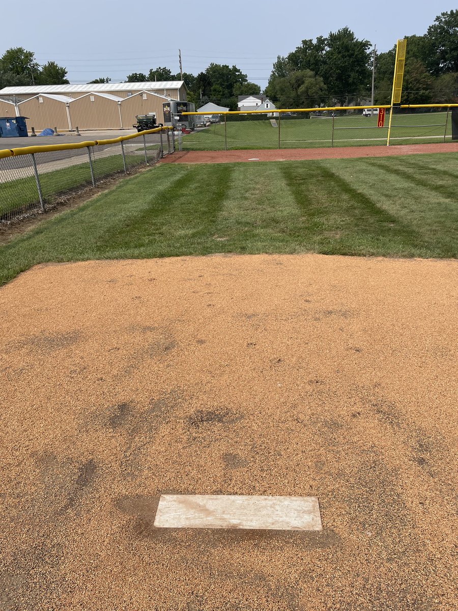 AvonLake_Ops's tweet photo. Baseball: Home and Visitor bullpens. @AvonLakeSchools @MMay_ALHS @AvonLakeSports #ALexcellence #AL101 https://t.co/CGj0zPd9BT