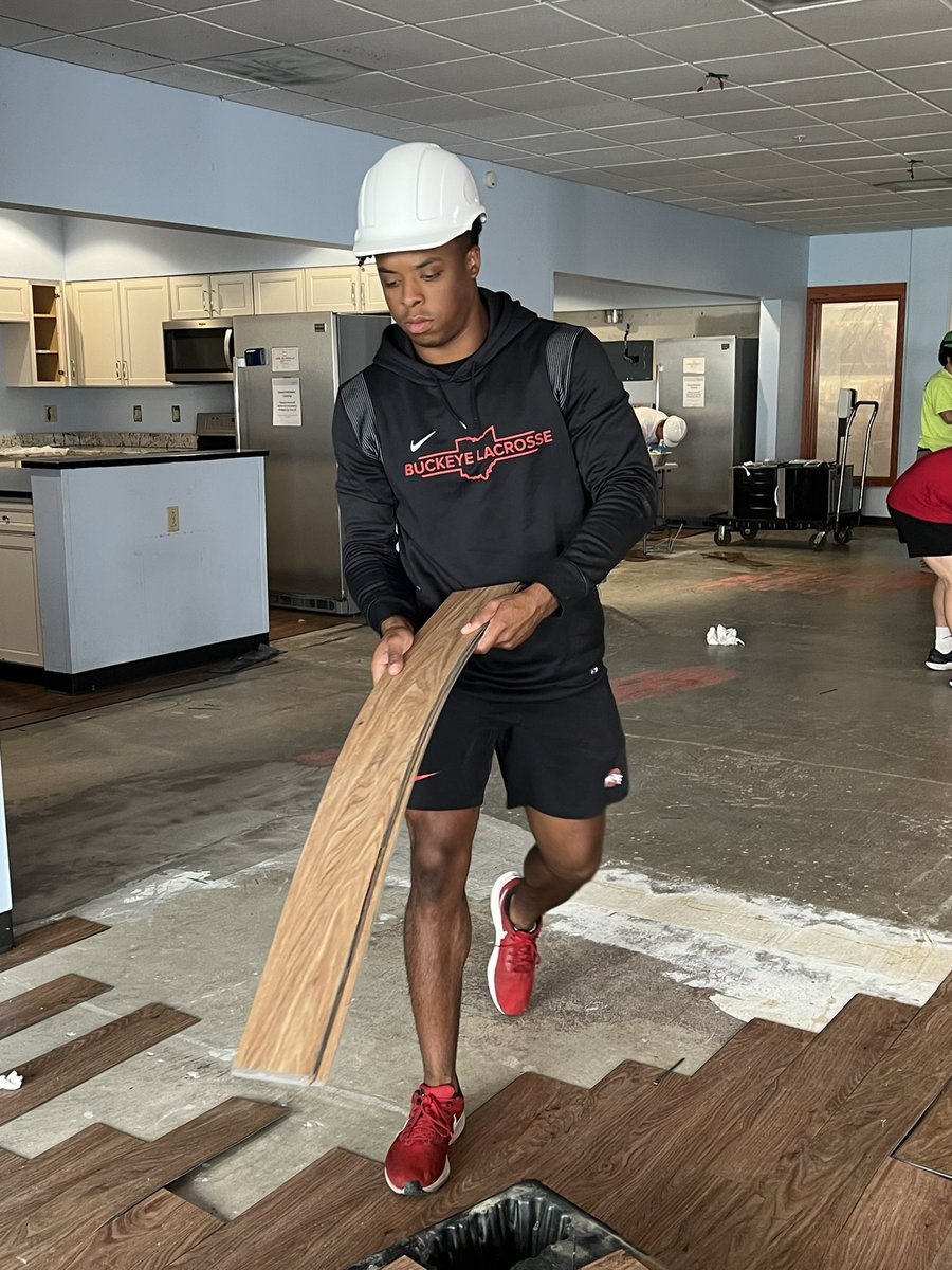 OhioStateMLAX's tweet photo. Teamed up with the @wrestlingbucks to help with the construction of a new @RMHCofCentralOH house downtown

More on the project ➡️ https://t.co/ENSV2qfhqe

#GoBucks https://t.co/qWZD4ybT1i