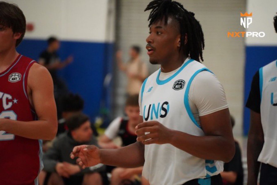 NXT Finals Lincoln: 17u Texas Teams Recap

✍️ <a href="/EthanPiechota/">Ethan Piechota</a> 

@J_UNO_ELITE | <a href="/victoryacademyb/">Victory Academy Sports</a> White | <a href="/TeamUnitedTexa1/">Team United Texas</a> | <a href="/BYCelite/">BYC ELITE</a> | <a href="/FresnoFlyers/">F.F.E</a> | @aubasketball_ | <a href="/victoryacademyb/">Victory Academy Sports</a> Gold

Read 👉 nxtprohoops.com/texas/nxt-fina…