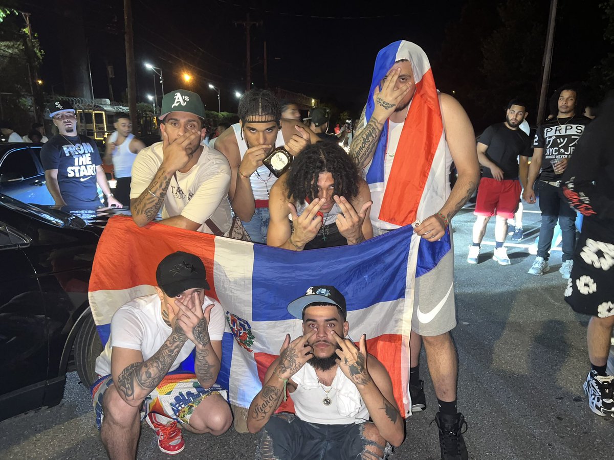 Outside wit da Memberz 😈🇩🇴🔥