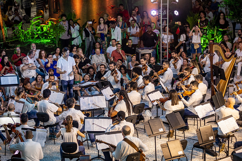 O projeto OSBArris já tem data marcada para sua nova edição: dia 18 de agosto (uma sexta-feira), às 19h, no Quadrilátero da Biblioteca Central do Estado da Bahia. A entrada será feita através de 1kg de alimento não perecível, destinado ao Programa Bahia Sem Fome.