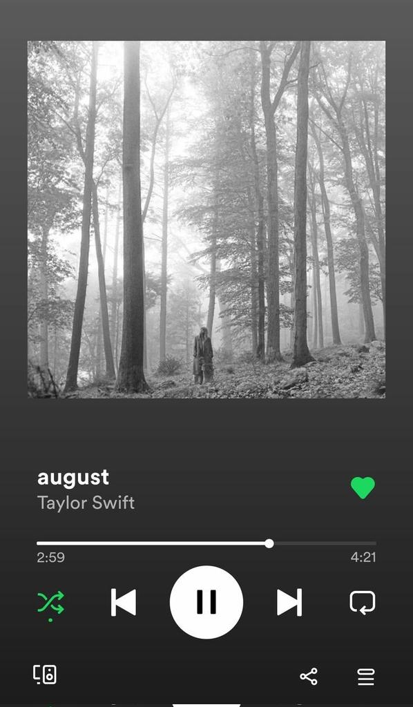 iamyolarivas's tweet photo. Hoy es día de poner August de Taylor Swift a todo volumen, hasta que tus vecinos llamen a la policía... ¡Ahre! 🩶🤍 https://t.co/Kf8AUgbVPO