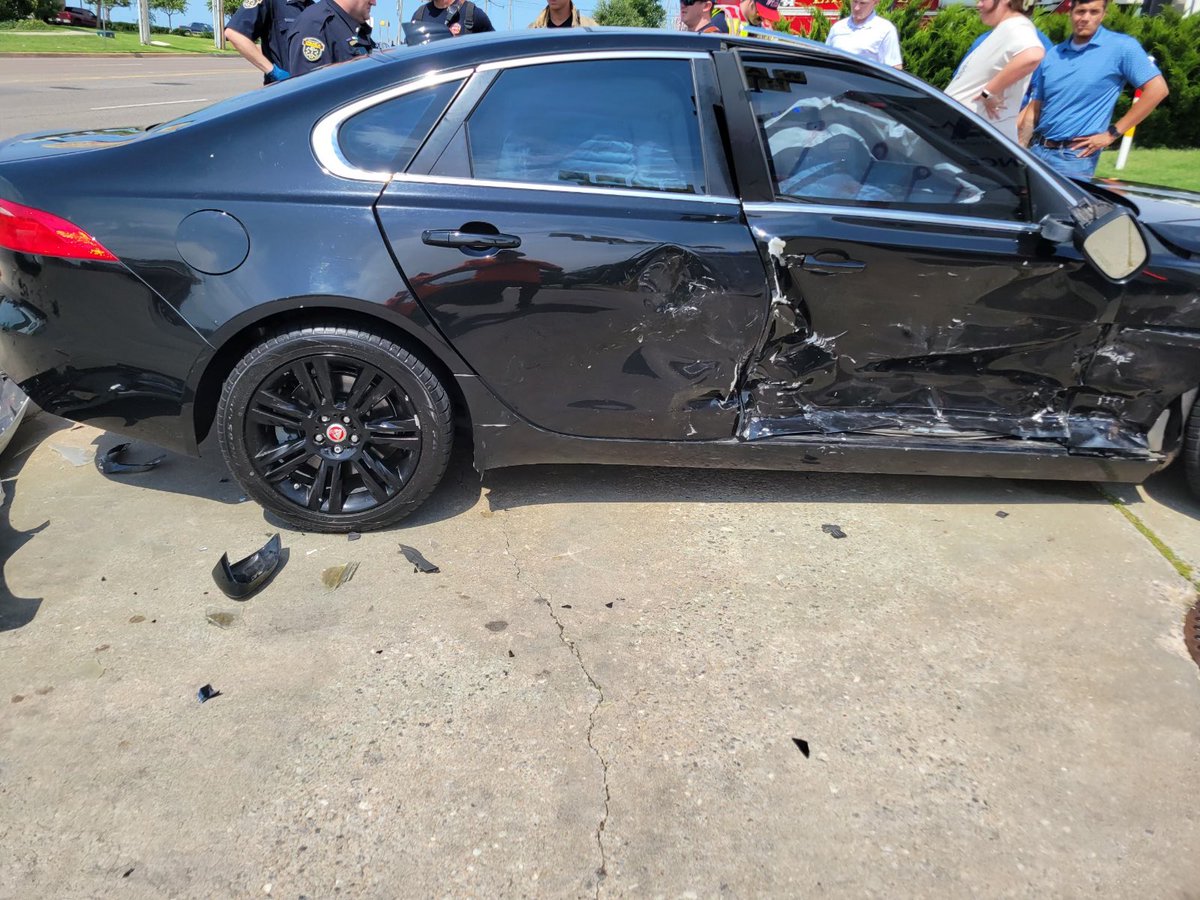 Lou Bell II tweet media