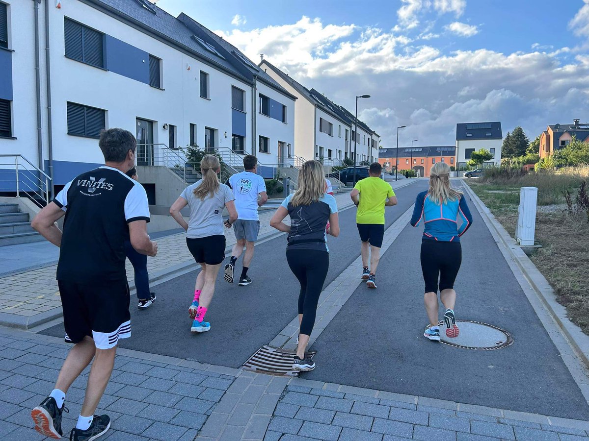 MoniqueKirsch's tweet photo. Fun run tonight🏃‍♀️🏃🏻‍♂️🤩💙📸
@LaftreffContern  Run and be happy🫶 https://t.co/CrjHyIoKQw