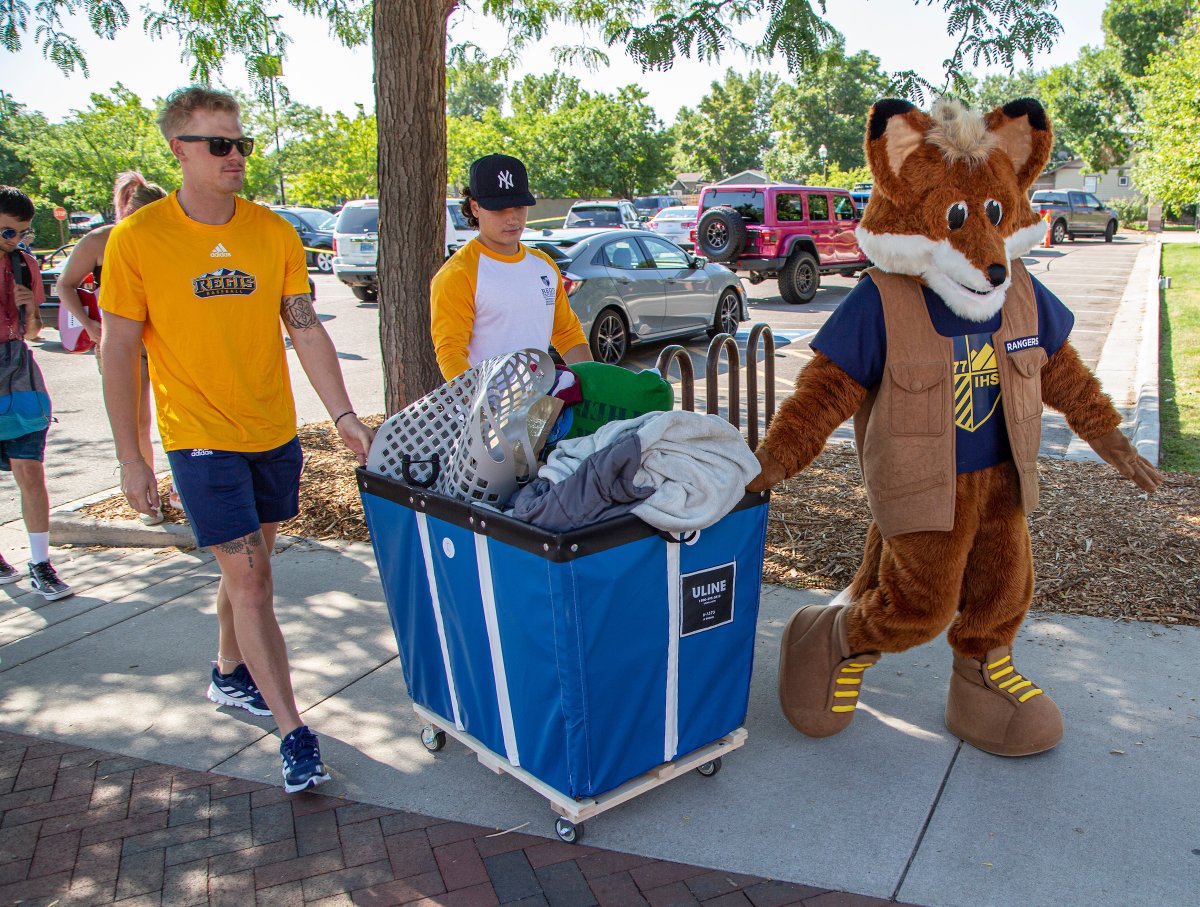 RegisUniversity's tweet photo. The countdown to Ranger Welcome Days has begun! We can’t wait to meet and greet our new and returning Rangers! Review our orientation and move-in schedule and register here: https://t.co/wg1FpLXArh #ThisIsRegis #JesuitEducated #OrientationWeekend https://t.co/S68poNP7JQ