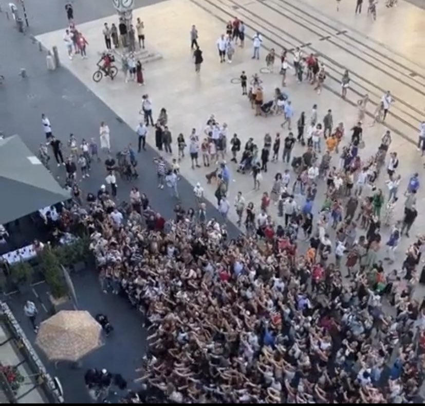 Michael Jackson vs The Weeknd can y’all stop now