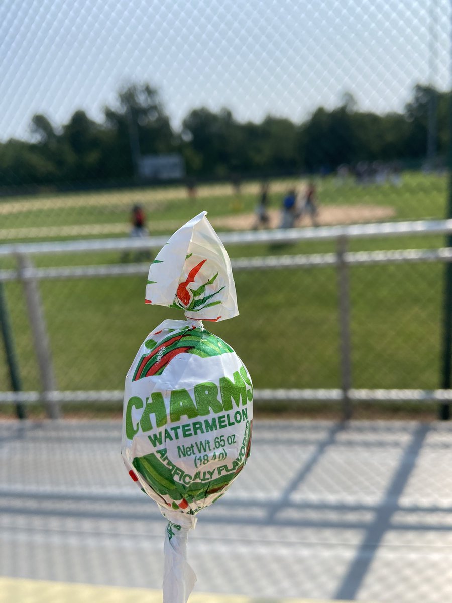 AlizHawkins's tweet photo. A necessity when spending all day in Ohio with @TrevorMaskos at an @EXACTSports showcase! https://t.co/4y5nKPhxvN