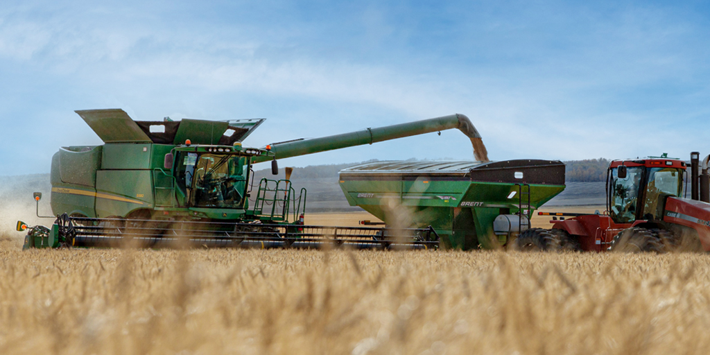 Don't leave your harvest to chance! Co-op Premium Diesel is formulated for optimal performance when you need it most - during your biggest project, your longest hauls, seeding, and harvest. #Harvest #FarmFuel #CoopAg #FuelTeam