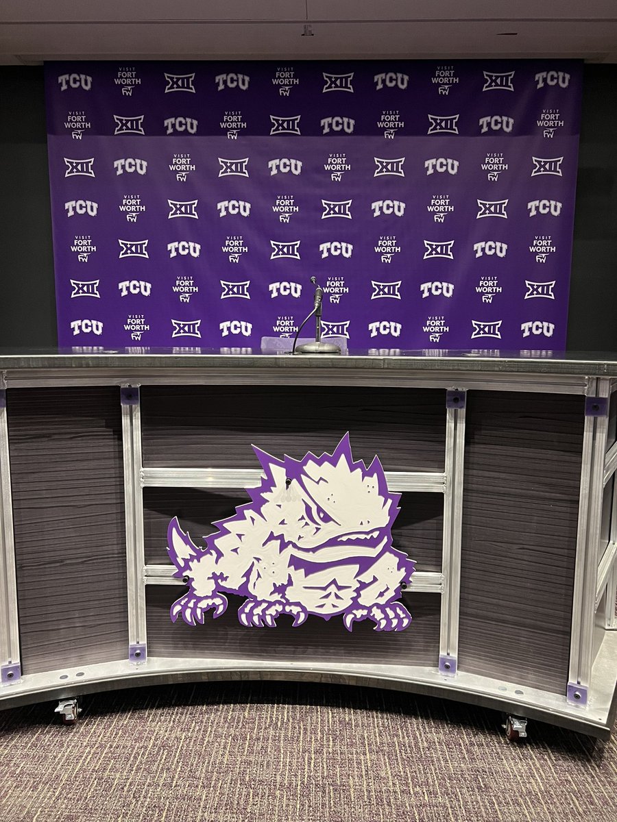 Guess who? 👀🐸

Comment below !

First press conference of the 2023 <a href="/TCUFootball/">TCU Football</a> season!

#GoFrogs | #TCUFootball | #FrogCamp2023 |