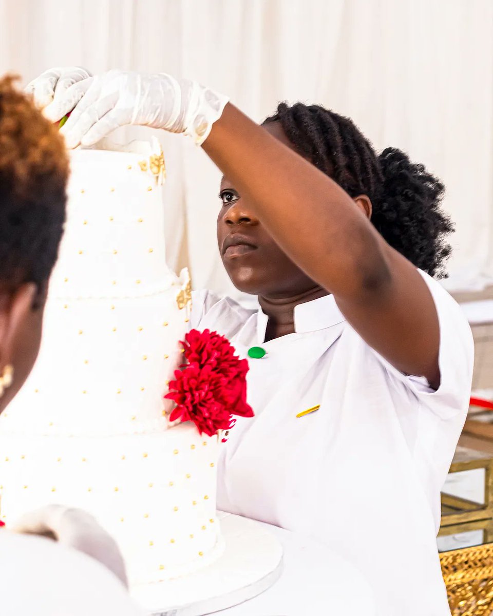 klassic_bites's tweet photo. Feel the love in the air 💞
#klassicbites😋
#linkup for all your yummy treats on 0555077589 .
#weddingcake #newpost #cake #pastrychef #process #cakedecorating #newpost #cakes #wedding #ghanacakes #roundcakes #hocakes #cakesinho #bakersinho #celebration🎂 https://t.co/HmESHG2USh