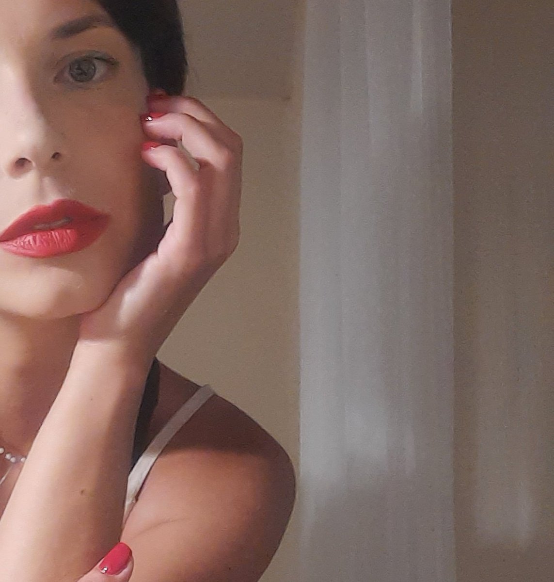 Лена Высоцкая tweet media