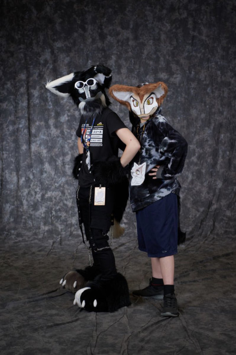 Pixel_Dusk's tweet photo. The photos I got taken at Anthrocon finally got uploaded yesterday. #furryfandom #furrycommunity #Anthrocon #furries #anthrocon2023 https://t.co/Oqxn8UxB4j